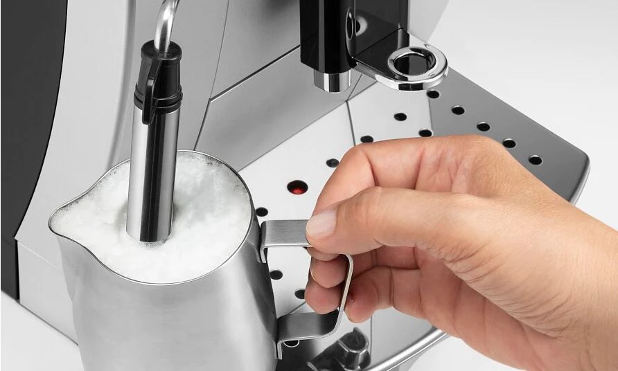 Delonghi ECAM22.110.SB Magnifica S Automatic Coffee Maker